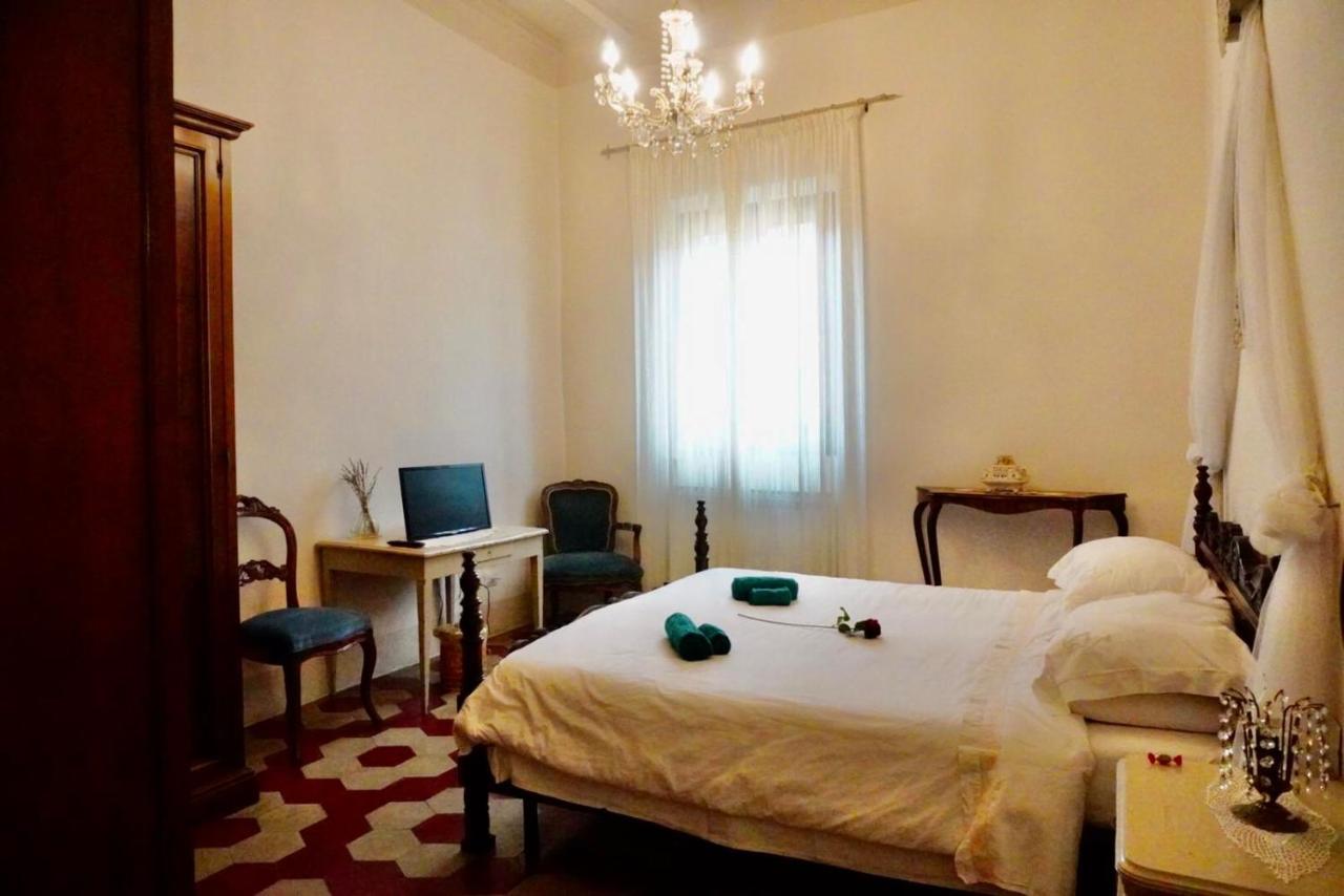 Suite Apartament 蒙特瓦尔基 外观 照片